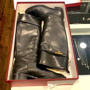 Salvatore Ferragamo Calipso Black Leather boots Nero Calf